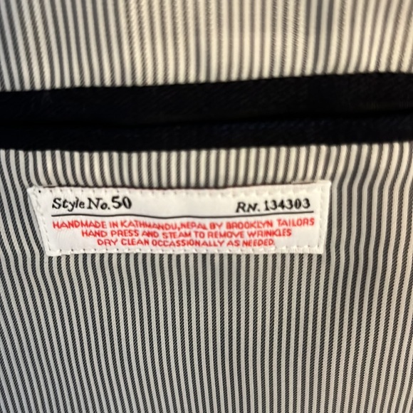 Brooklyn Tailors dark blue blazer - Size 3 - Picture 6 of 8